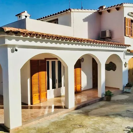 Los Caballos Holiday home